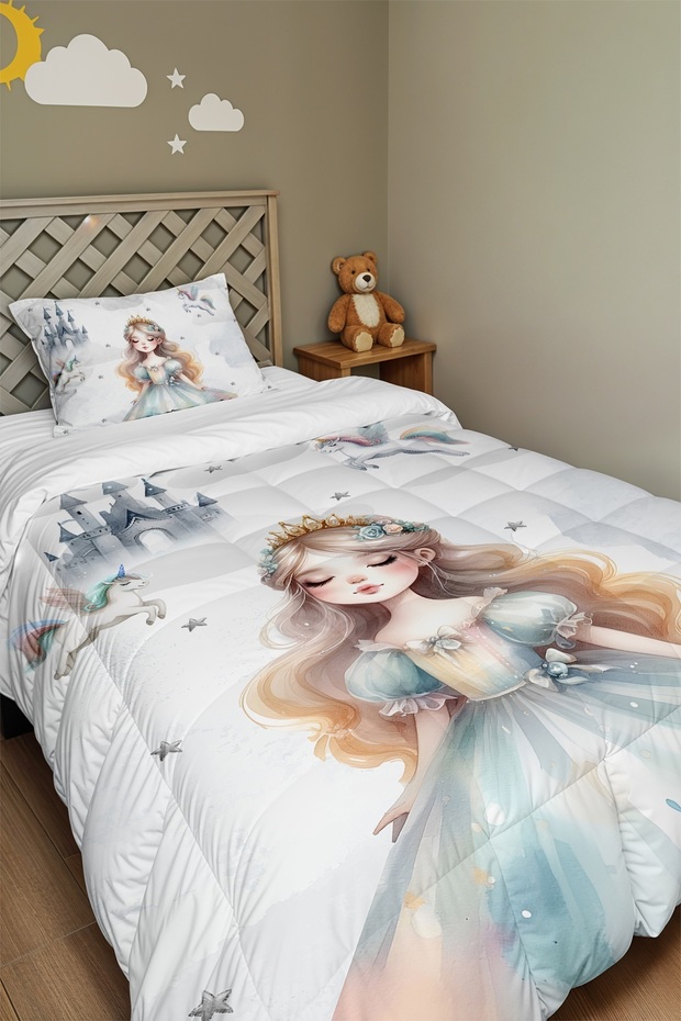 Gold Crown Princess Patterned Single Duvet and Pillowcase