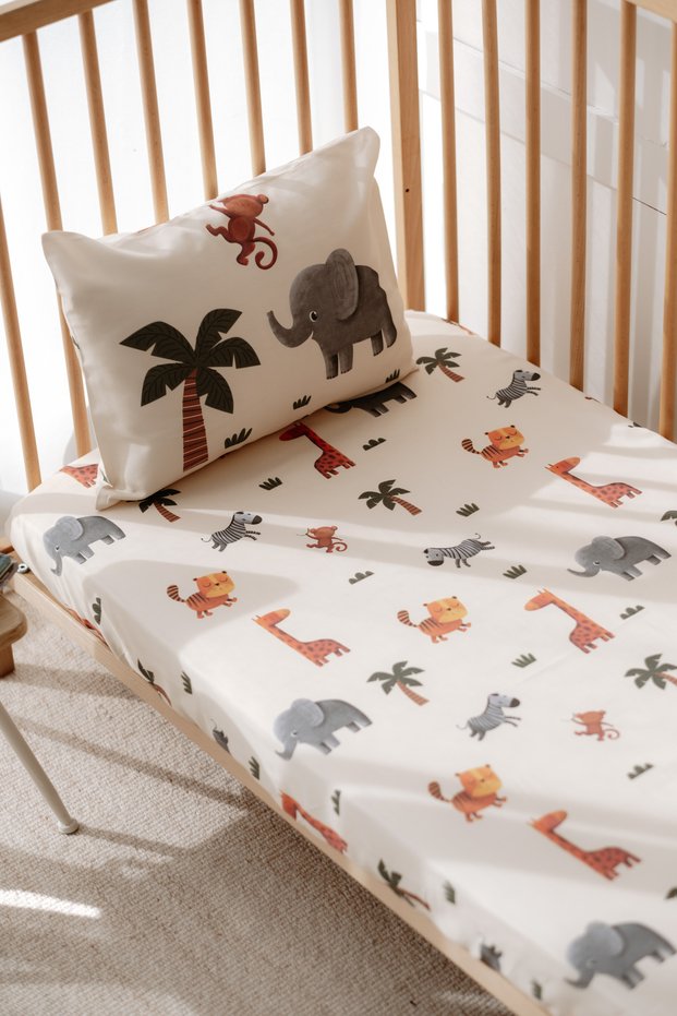 70X110 cm Baby Crib, Park Bed Elastic Sheet Set - Safari Animals