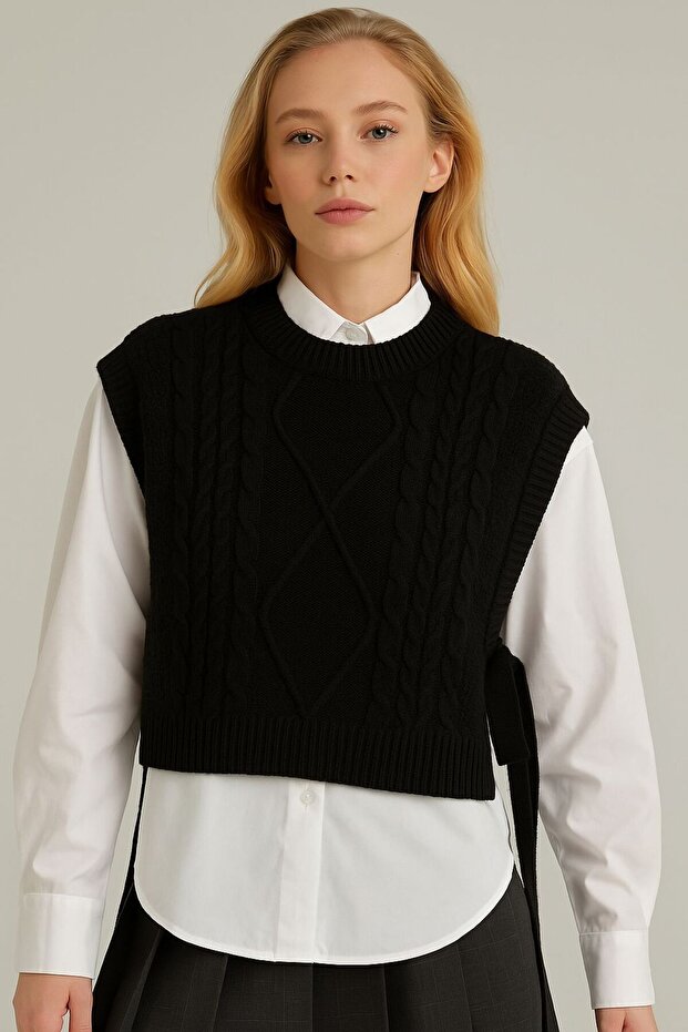 Haarflechtpullover mit seitlicher Bindung - 1