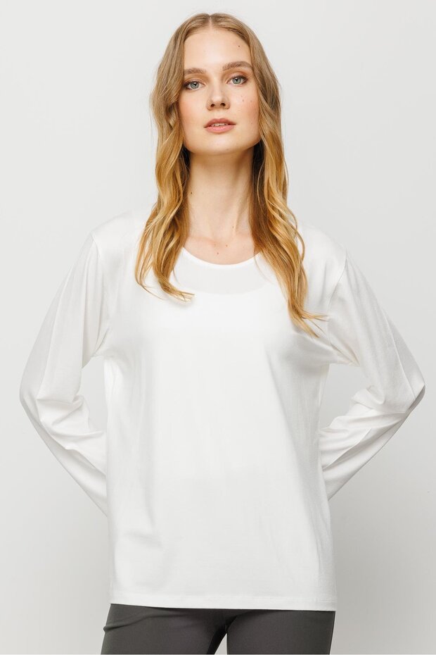 بلوزة نسائية من القطن الممشط الأساسي برقبة دائرية - 1