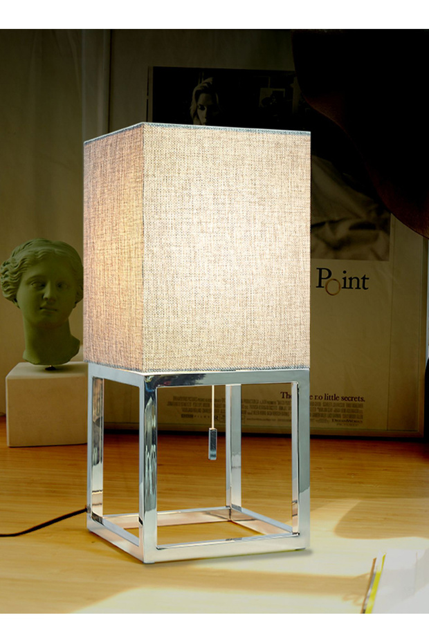 مصباح طاولة بسيط وحديث لغرفة المعيشة ومصباح دراسة وقراءة - 4