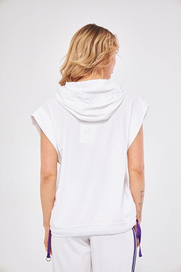 KAPÜŞONLU KOLSUZ BEYAZ BASIC SWEATSHIRT - 7