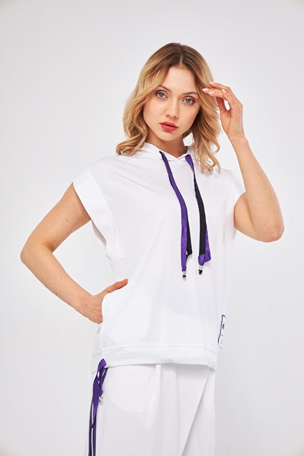 KAPÜŞONLU KOLSUZ BEYAZ BASIC SWEATSHIRT - 4