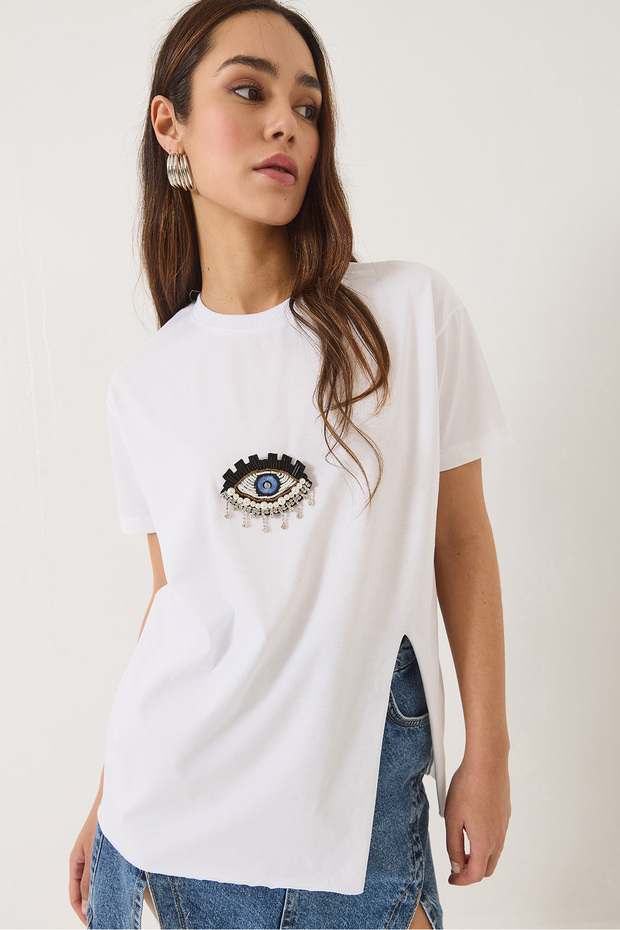 Women's White Sequin Accessory Slit Detailed Short Sleeve T-Shirt 60602029