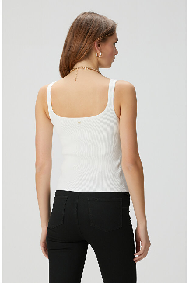 Kırık Beyaz Triko Atlet - 5