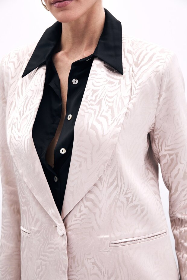 سترة منقوشة حمار وحشي - مسحوق - 7