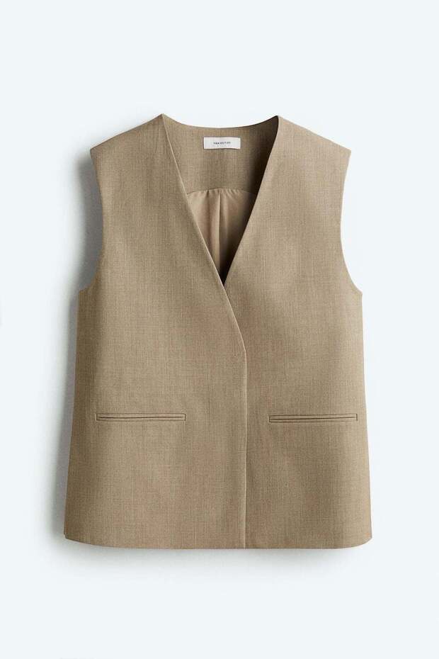 Side-slit suit waistcoat