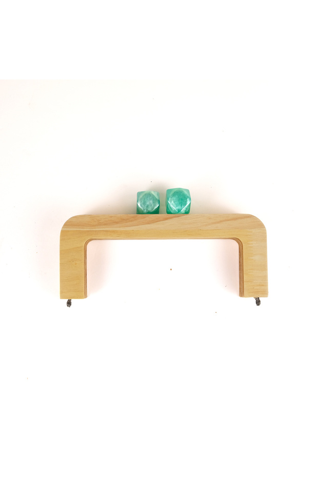 20 cm Wooden Burs - Water Bag with Green Acrylic Bead Head Natural Color