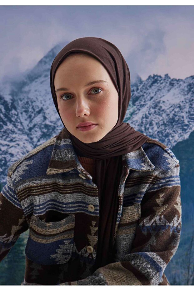 شال ممشط باللون الكاكاو - 1