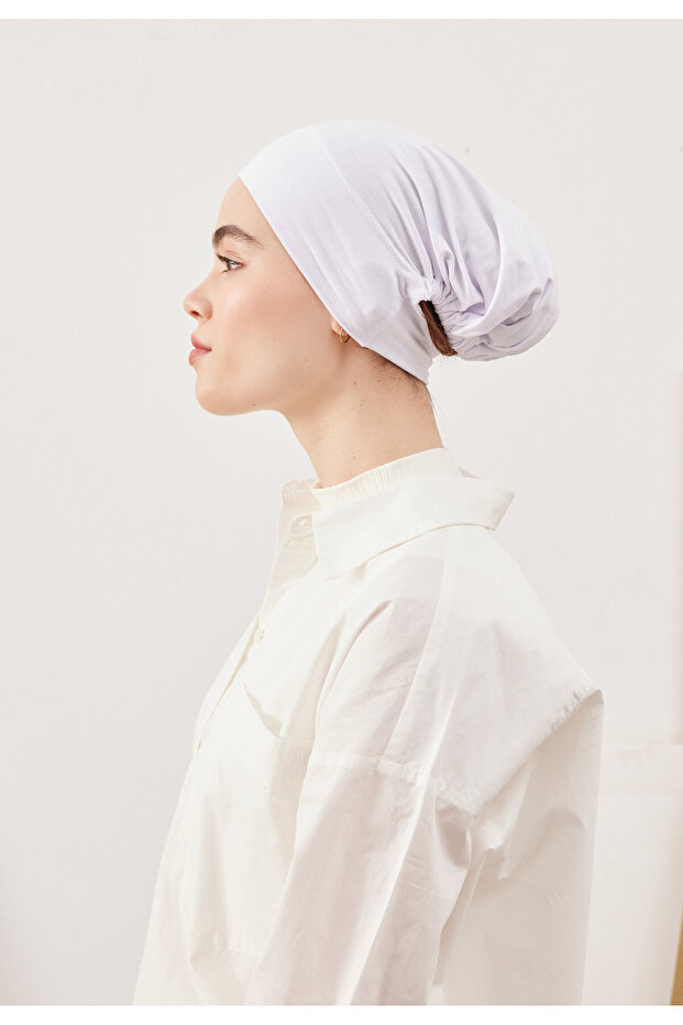 قبعة عملية ذات حجم كبير باللون الأبيض - 4