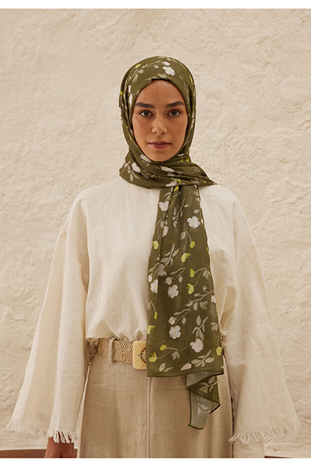 شال رامي منقوش بالزهور الناعمة - 3