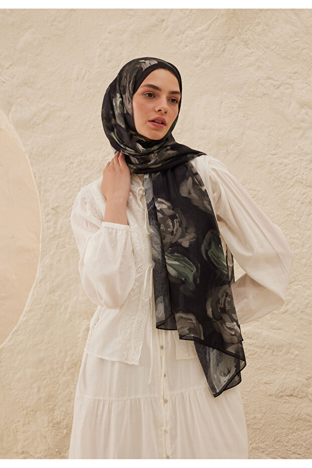 شال رامي أسود - نمط الورد الصيفي - 4