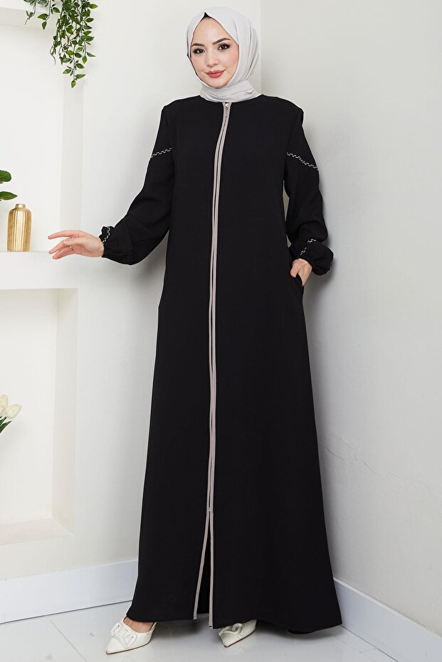 Embroidered Sleeves Ferace Black Hm2721