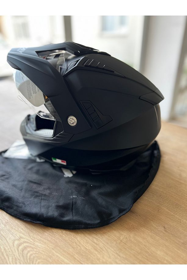 SW X60 Solid Mat Black Cross Kaskı - 4