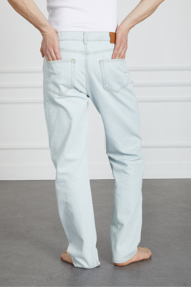 Straight Fit Jean - 4