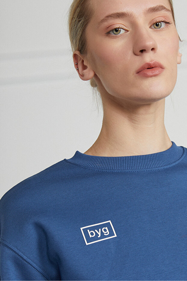 Basic Crop Sweatshirt - 1