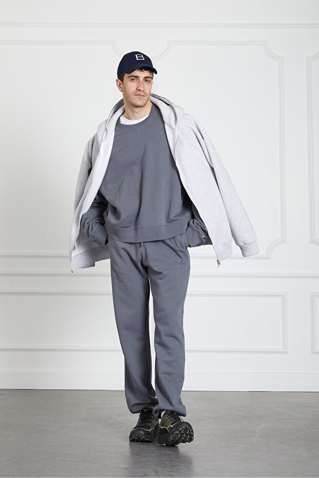 Washable Basic Sweatshirt - 1