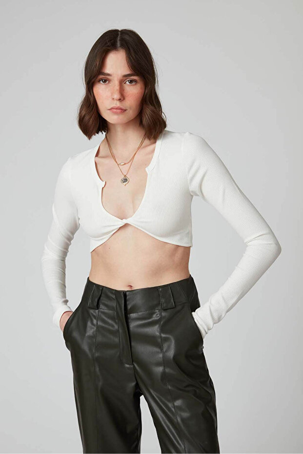 Twisted Long Sleeve Croptop - 2