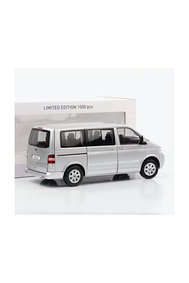 1:18 Norev 2003 Volkswagen T5 Multivan Silver - 2