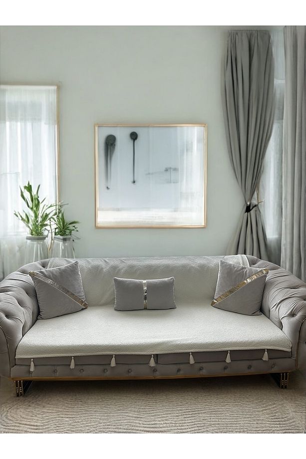 Pati Dostu Koltuk Örtüsü Döşemelik Kumaş Püsküllü Kaymaz Sırt Ve Oturma Yerini Kaplar 140x200 Cm - 1