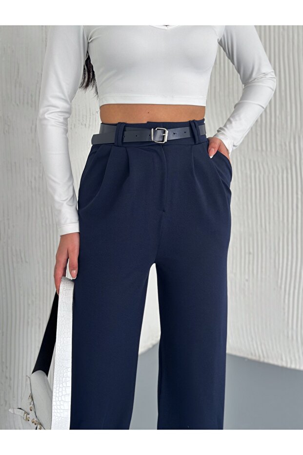 Women's Double Pleated Flexible Belt Detail Palazzo Fabric Pants