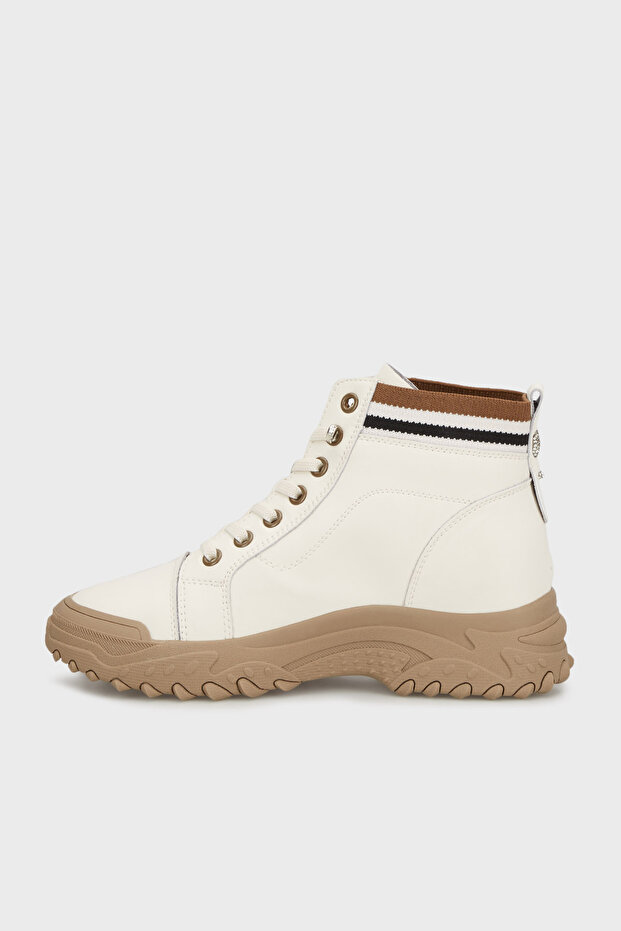 Hakiki Deri Logolu Bot BOT 38924K31020 - 2