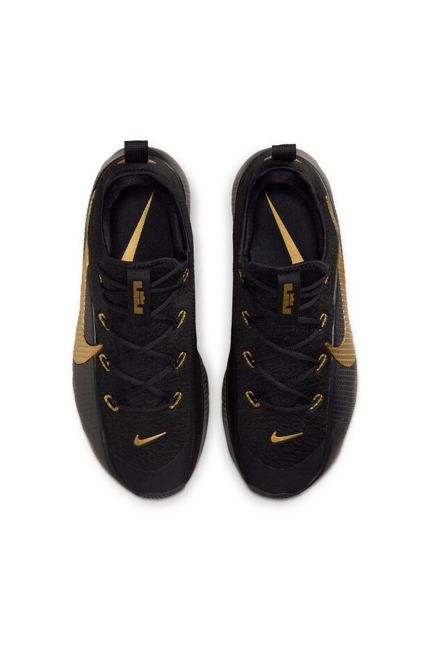 ليبرون تي ار 1 - 16