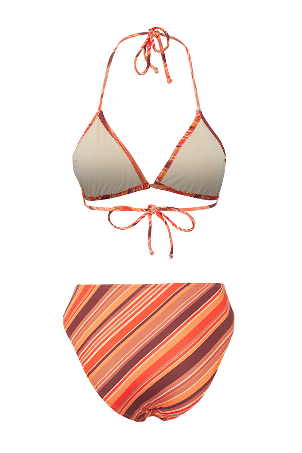 Çizgili Üçgen Kaplı Regular Yüksek Bel Bikini Takımı TBESS25BT00188 - 7