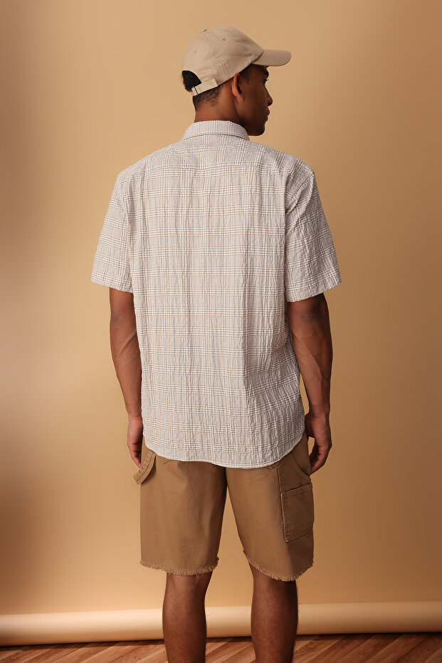Bej Oversize Kareli Kırışık efektli Gömlek TMNSS25GO00047 - 4