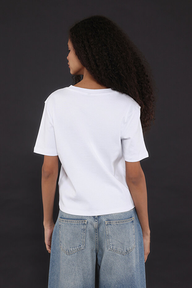 Ekru Kalın Pamuklu Tok Kumaşlı Bisiklet Yaka Kısa Kol Regular Kesim Örme T-Shirt TWOSS25TS00002 - 4