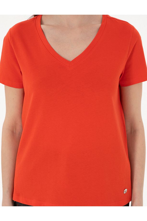 Kırmızı Regular Fit V Yaka Basic Tişört 50305749-VR030 - 6