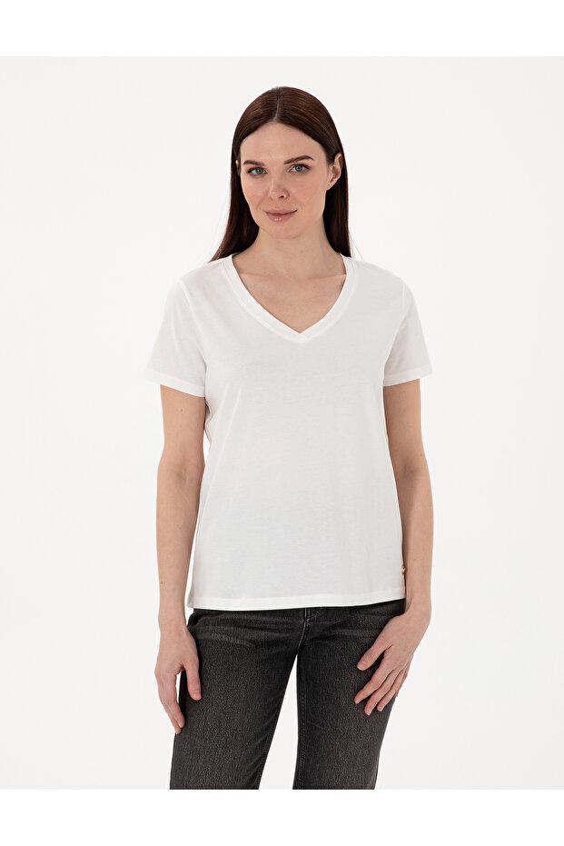 White Regular Fit V-Neck Basic T-Shirt 50305749-Vr013