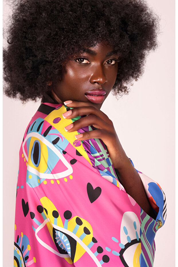 Viora Kimono - Eğlenceli Çok Renkli Desen, Ipek Saten, Düşük Kol, Kuşaklı - 8