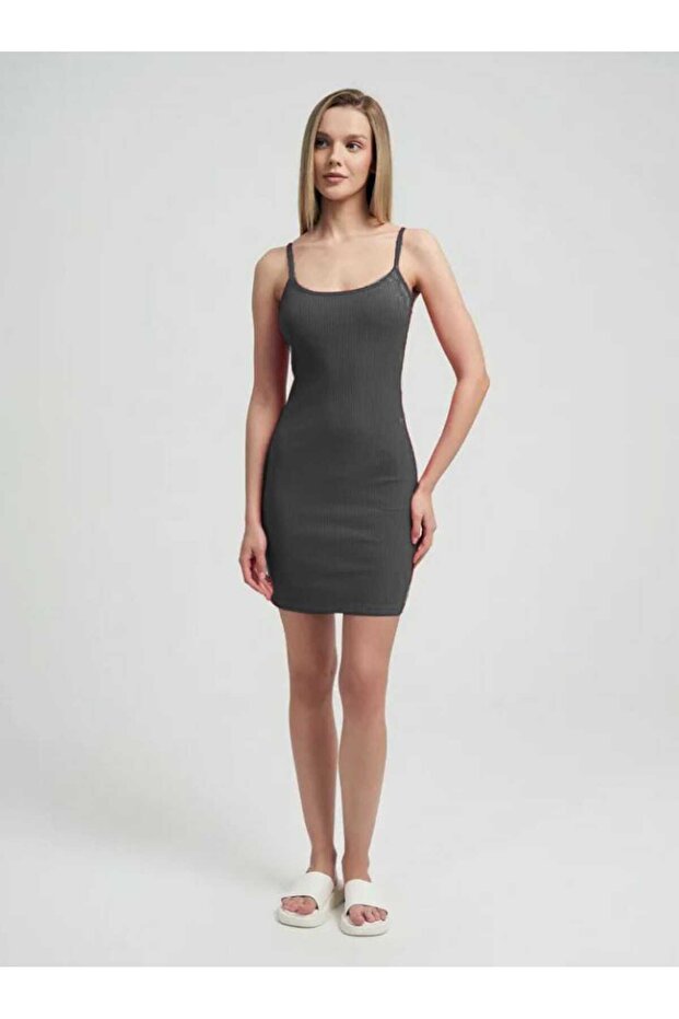 Rochie mini carasol cu bretele - 1