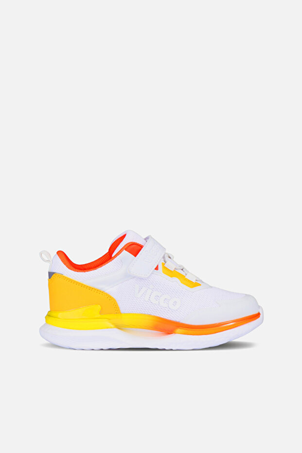 Yancy Lightweight Unisex Kids White Sports Shoes