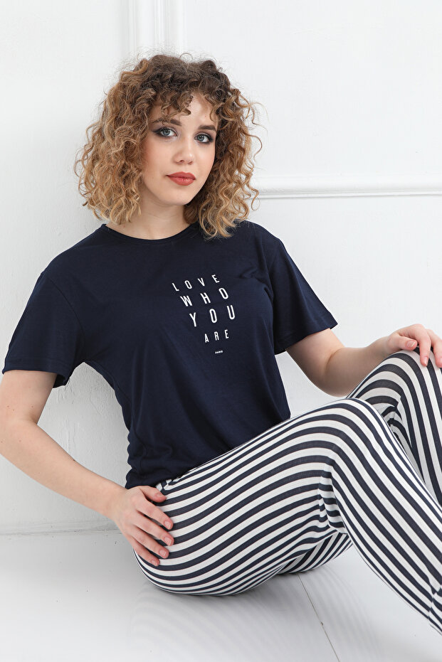 بدلة بيجامة صيفية مخططة - 4