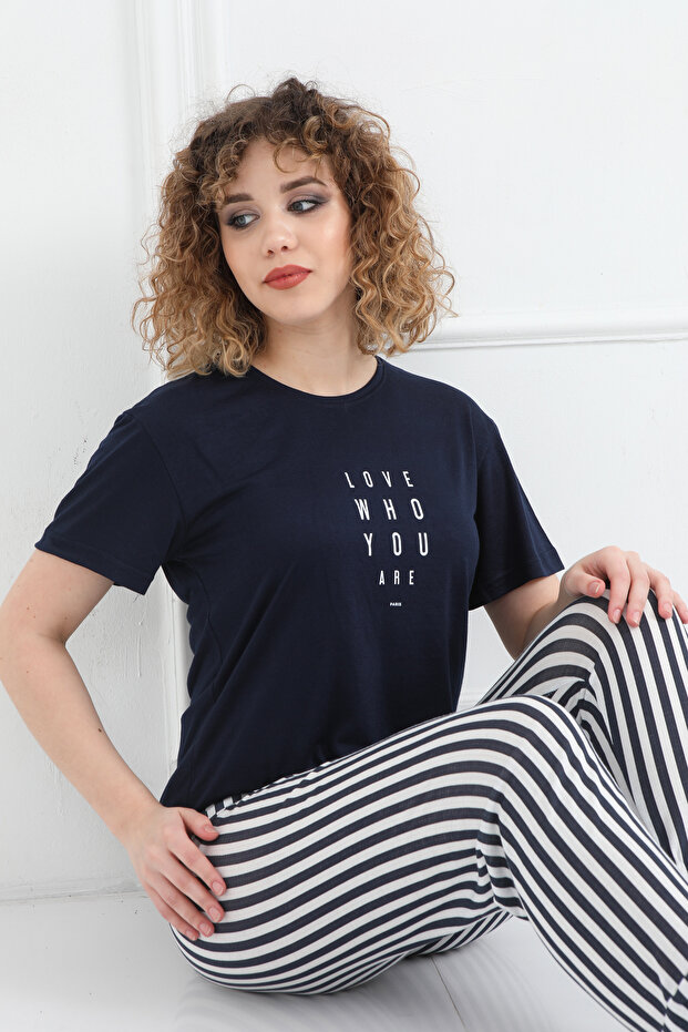 بدلة بيجامة صيفية مخططة - 2