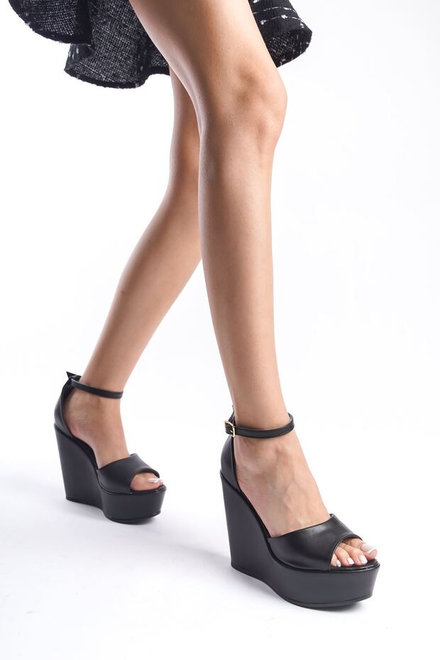 Ribona; Black, 12 cm Wedge Heeled Shoes