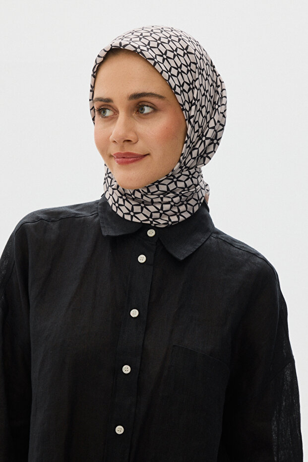 وشاح ميرا بنمط قطني ناعم