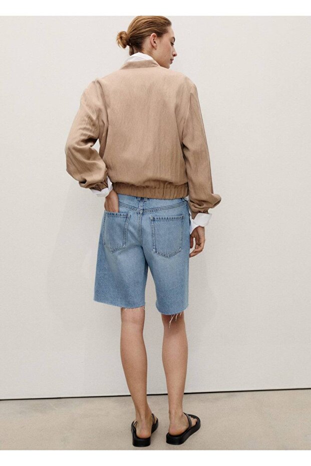 Paçaları dikişsiz denim bermuda şort - 4