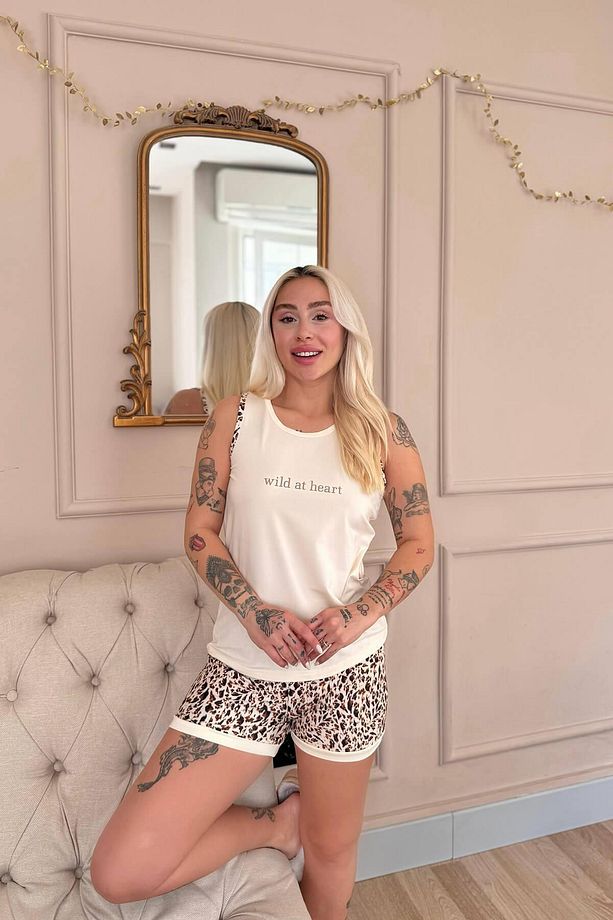 Krem Wild at Heart Desenli Sıfır Kol Şortlu Örme Kadın Pijama Takımı - 3