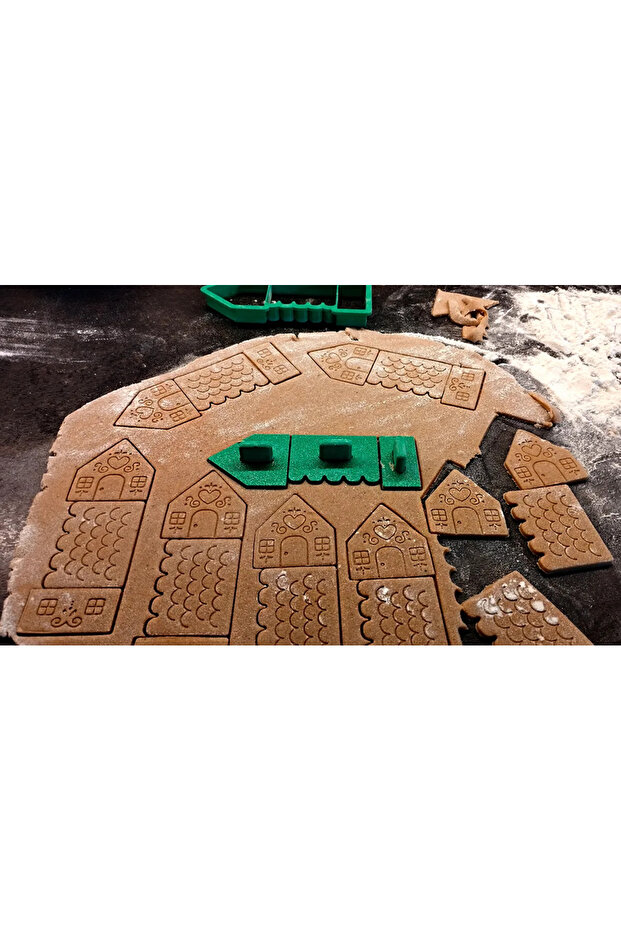 قالب بيت الزنجبيل الصغير - 4