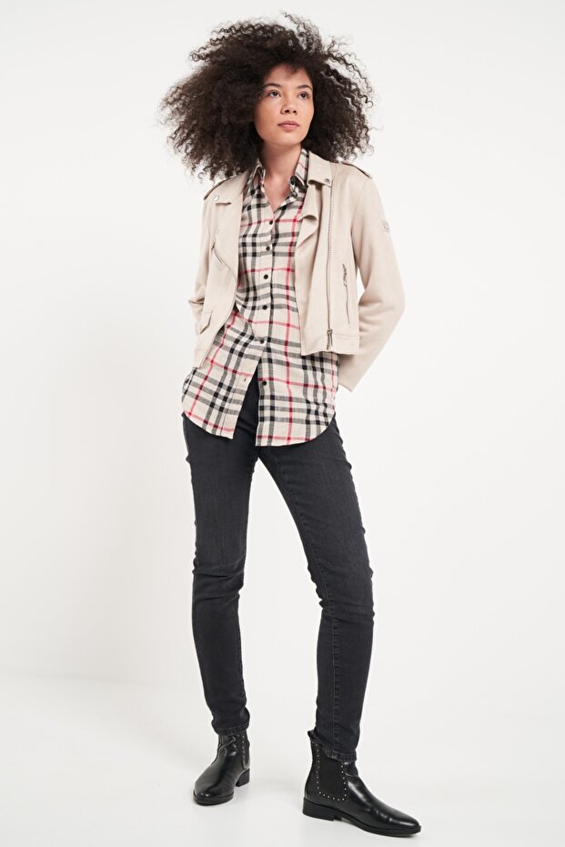 Women's jacket with patch pockets - 6