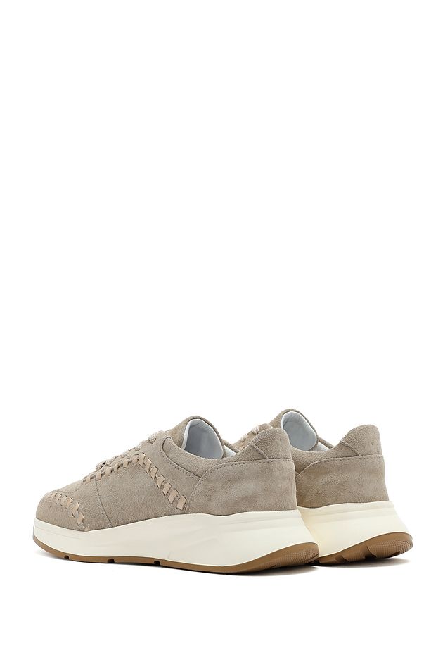 Kadın Bej Bağcıklı Kalın Tabanlı Süet Deri Sneaker 25SFD420410 - 5