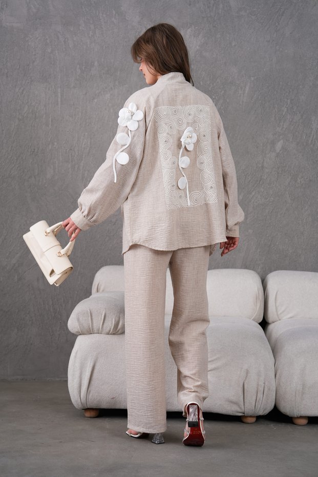 Women's Embroidered Back and Sleeves Floral Accessory Linen Kimono Jacket and Trousers Top and Bottom Set