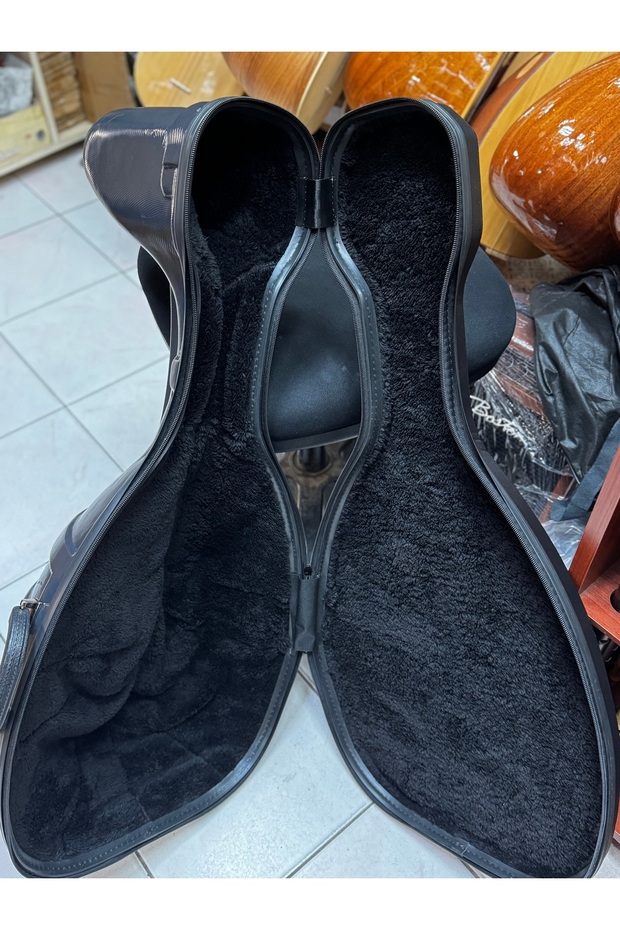 Sert Ud Kılıfı - 4