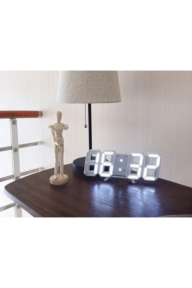 3D LED Işıklı Dijital Masa Duvar Saat Uzay Tasarım Dekoratif USB Pil - 1