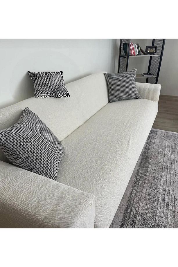 Geçirmeli Lastikli Koltuk Örtüsü Seti 3+3+1+1 - 1
