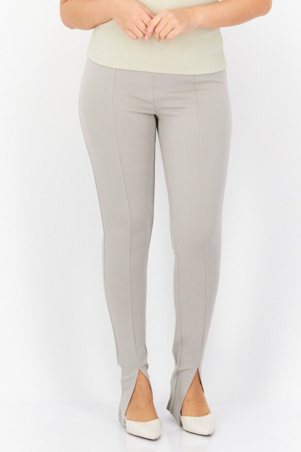 Women Regular Fit Solid Pants, Grey