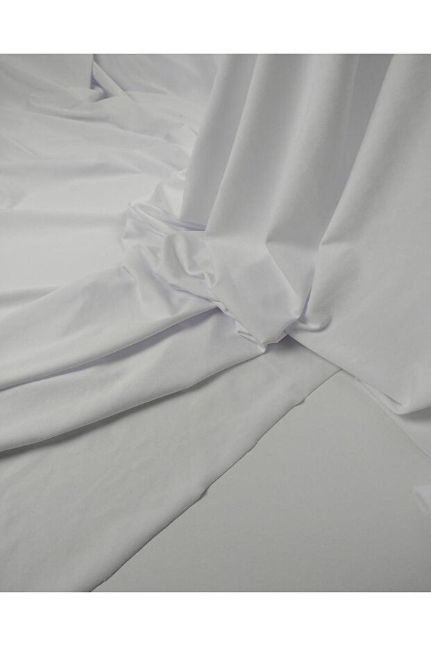 Thin Jersey in White Color (Width 160 cm X Length 370 cm)